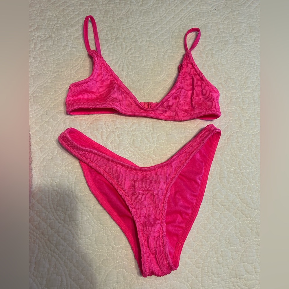 Traingl bikini